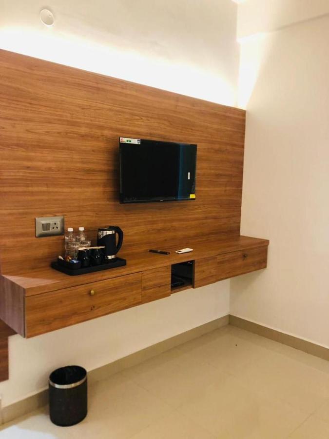 White Lake Resort Bilikere Екстериор снимка