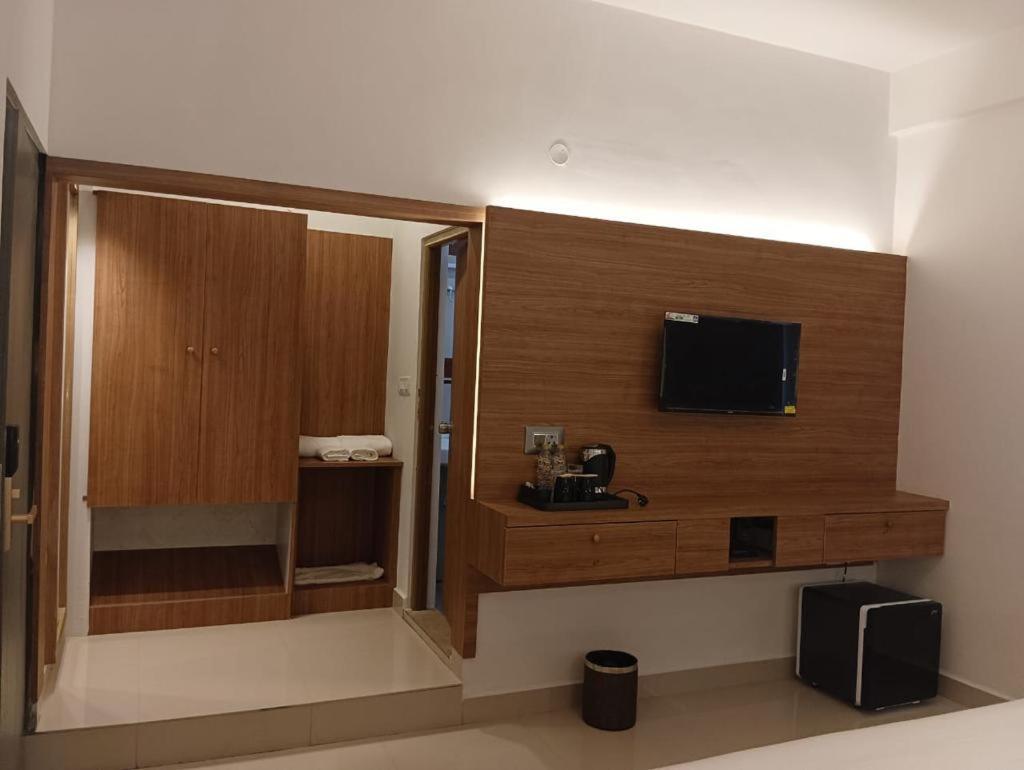 White Lake Resort Bilikere Екстериор снимка