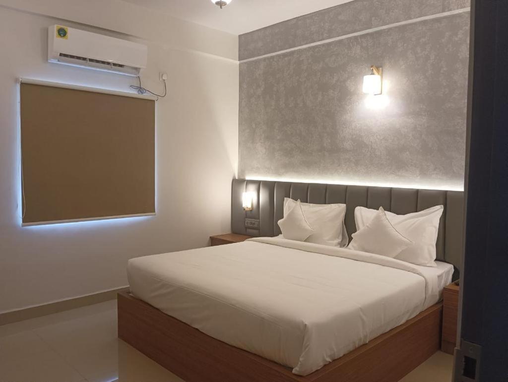 White Lake Resort Bilikere Екстериор снимка